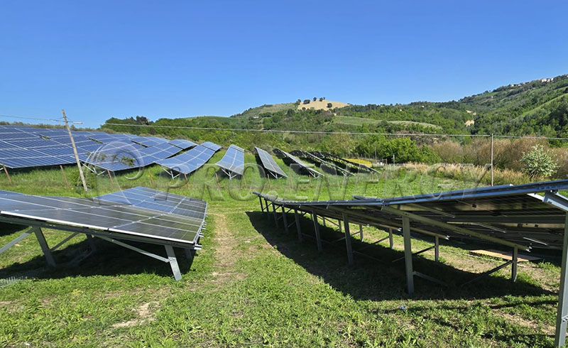 Ausbau der Präsenz in Europa: Das 1-MW-Photovoltaikprojekt von PROFENCE.ENERGY in Italien befindet sich im Bau.