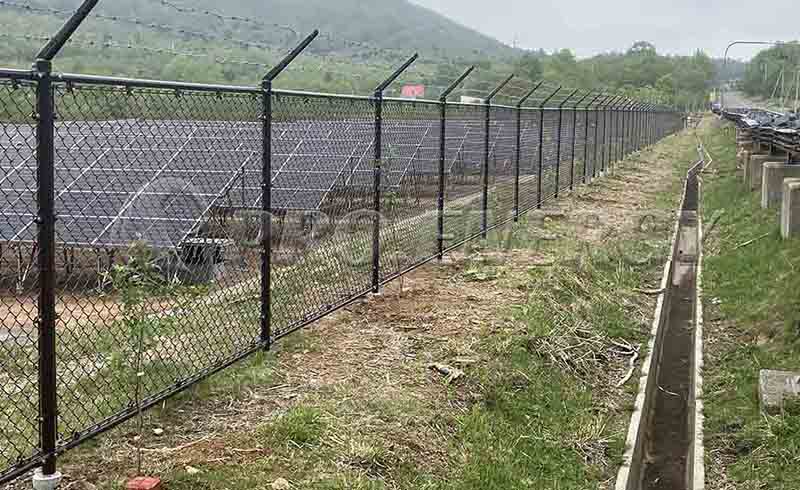 Das Photovoltaik-Zaunprojekt Noboribetsu von PROFENCE.ENERGY in Hokkaido wurde erfolgreich abgeschlossen.