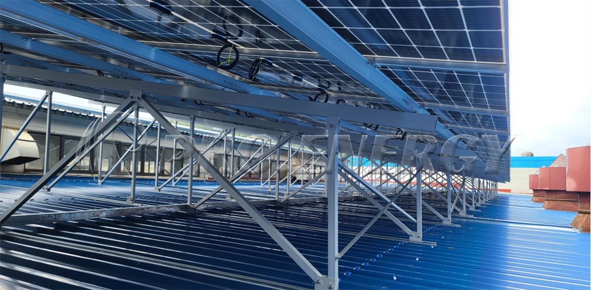 2MWp-Dreieck-Montagesystem für Solaranlagen auf Metalldächern
